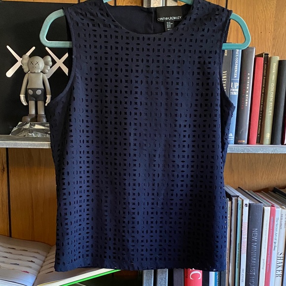 Cynthia Rowley sleeveless eyelet top - Picture 9 of 10